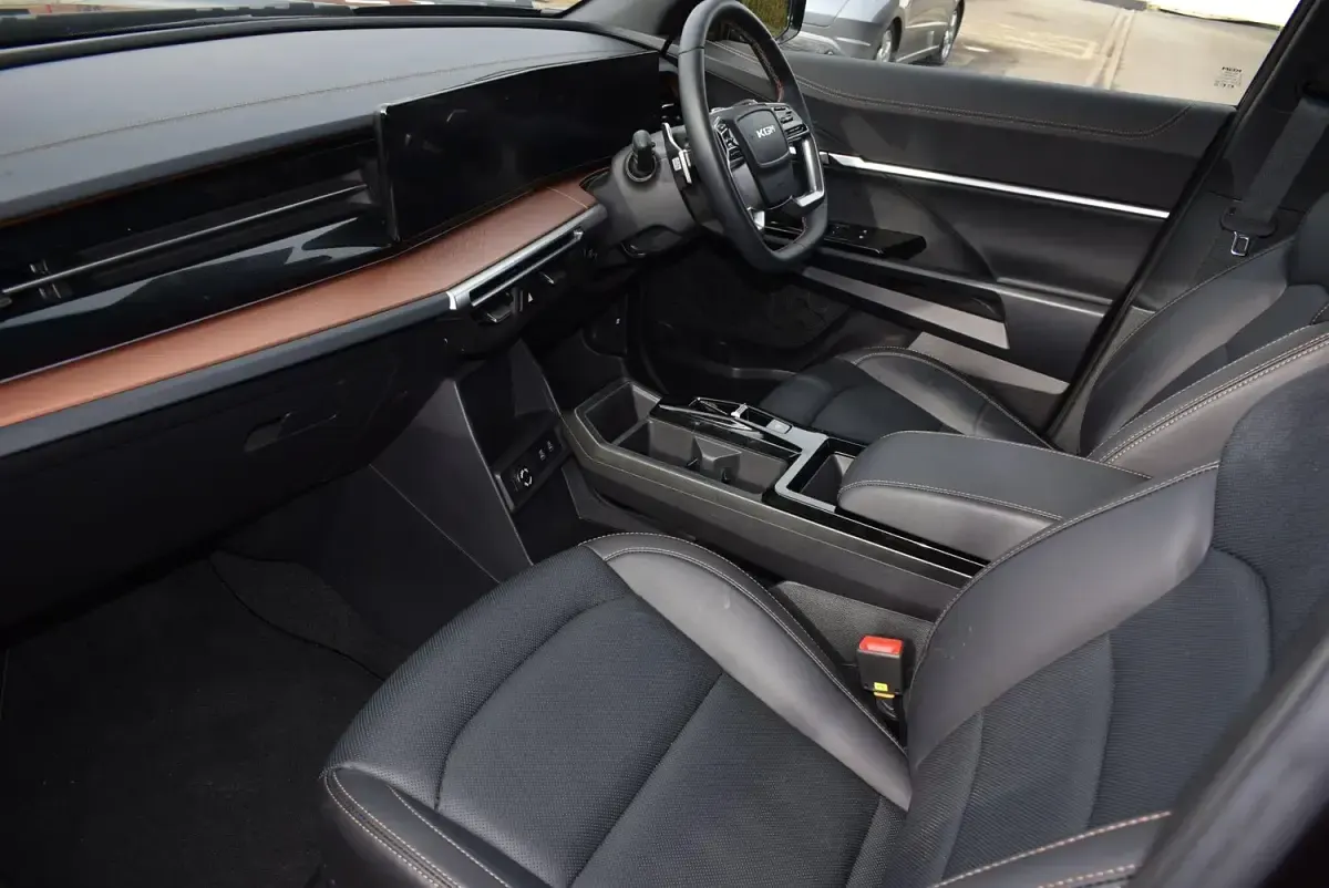 Used KGM Torres 204 HP (150 kW) 2025 Black SUV