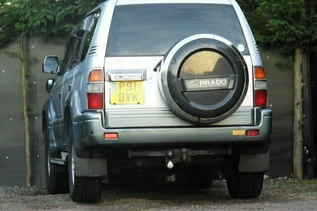 Used Toyota Land Cruiser 161 HP (118 kW) 2003 SUV