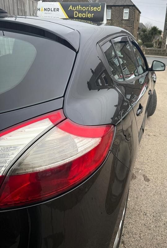 Used Renault Mégane III Dynamique 2014 Black Hatchback