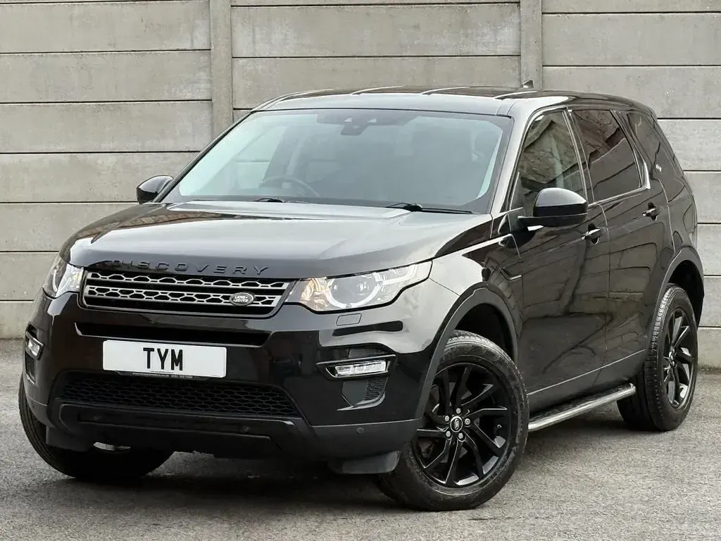 Used Land Rover Discovery 4 SE 2016 Black SUV