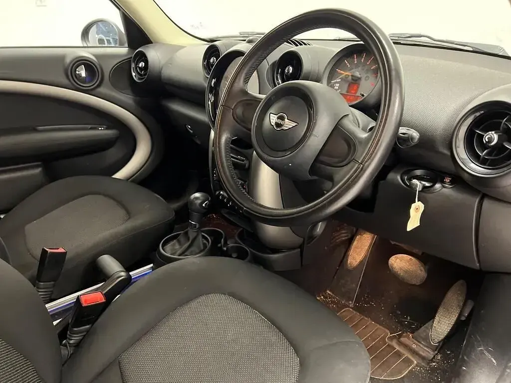 Begagnad Mini Cooper 122 HK (89 kW) 2016 Blå Halvkombi