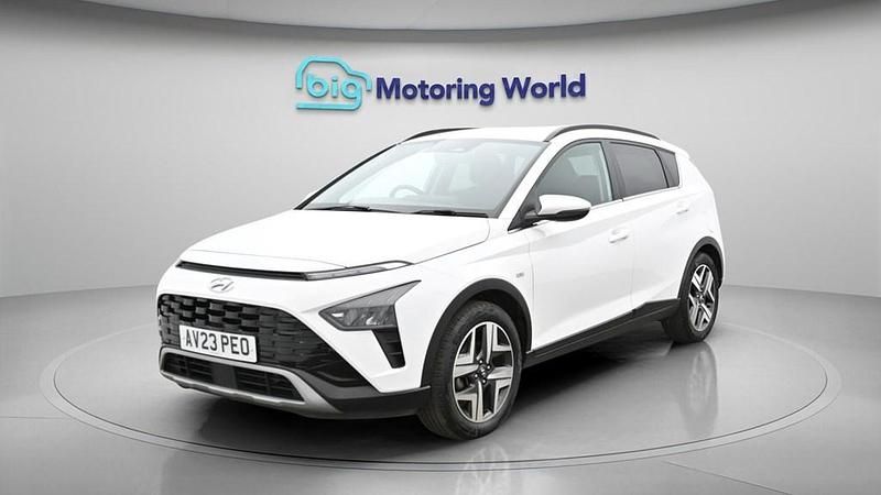 Used Hyundai Bayon Premium 120 HP (88 kW) 2023 White SUV