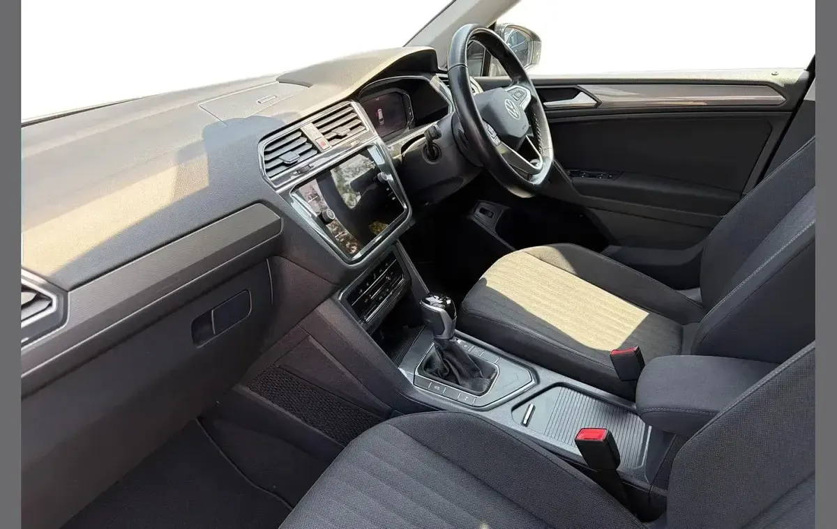 Used VW Tiguan Allspace Life 150 HP (110 kW) 2022 Black SUV