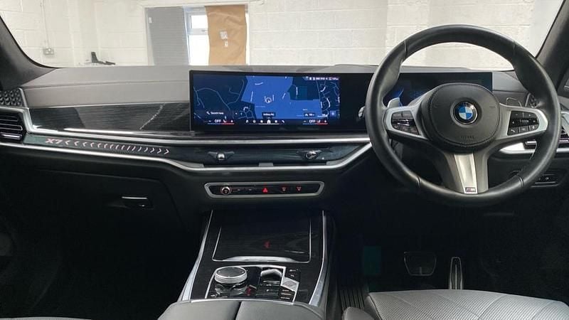 Used BMW X7 M Sport 381 HP (280 kW) 2024 Black SUV