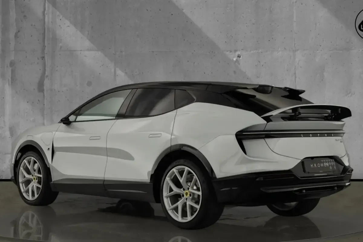 New Lotus Eletre 450 kW (612 HP) 2026 White SUV