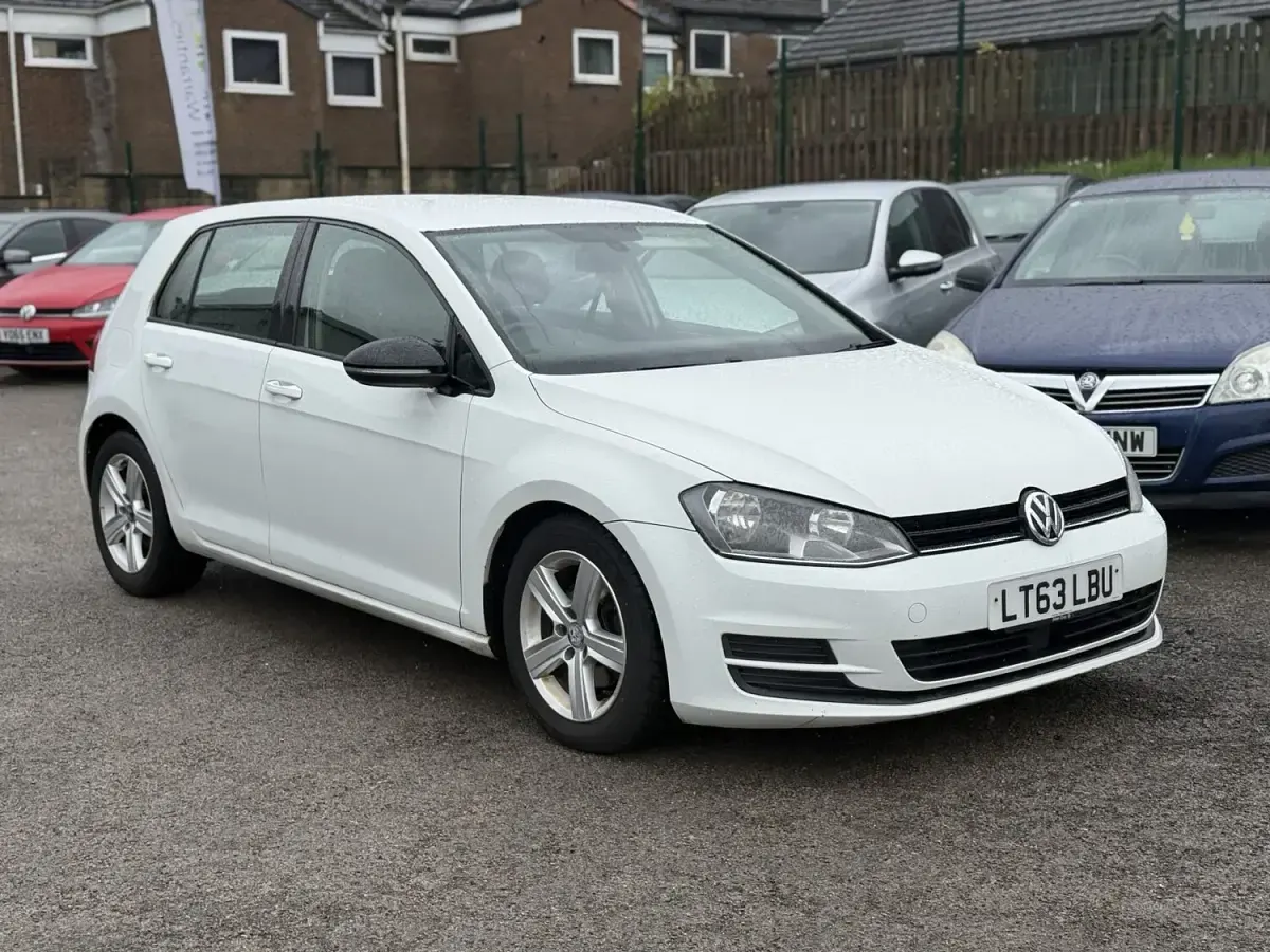 Used VW Golf VII SE 2013 White Hatchback