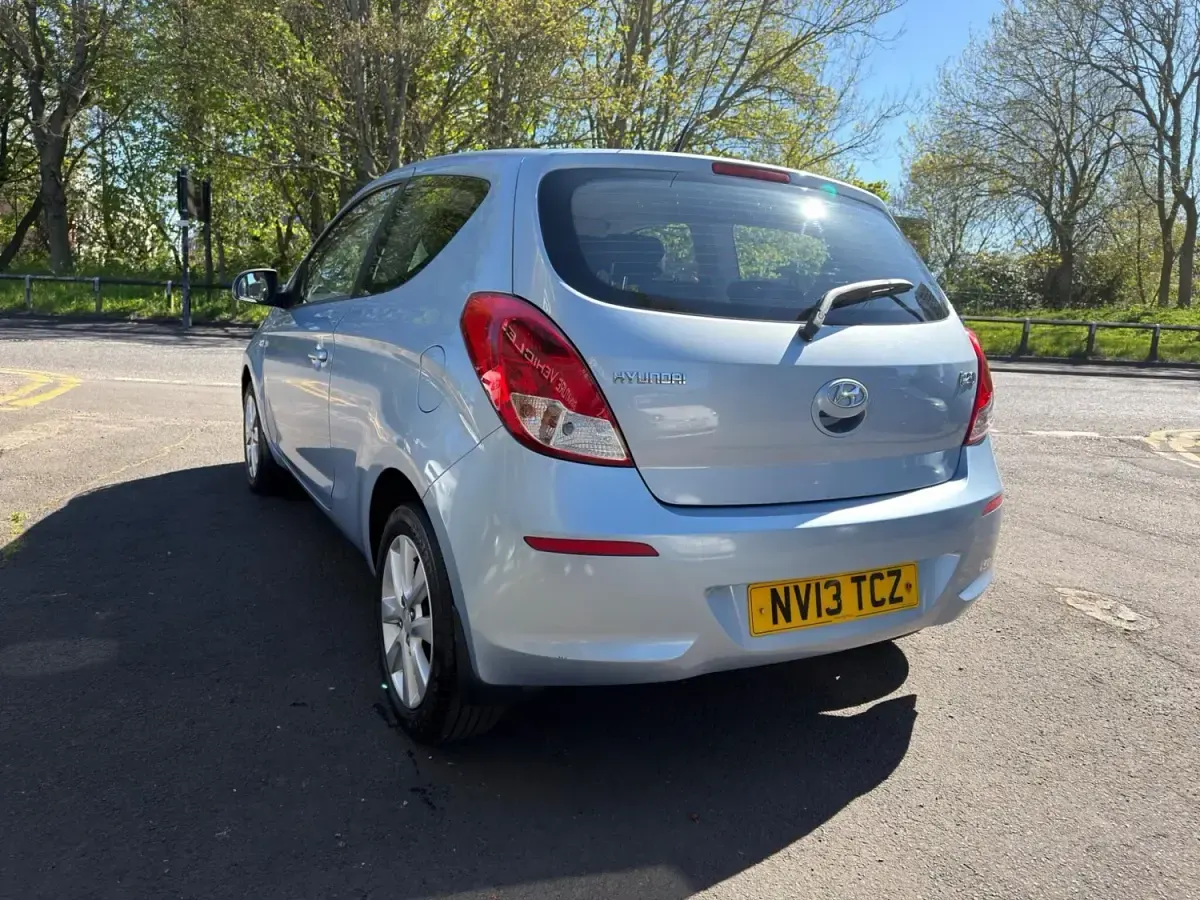 Używany Hyundai i20 Active 85 KM (62 kW) 2013 Niebieski Hatchback