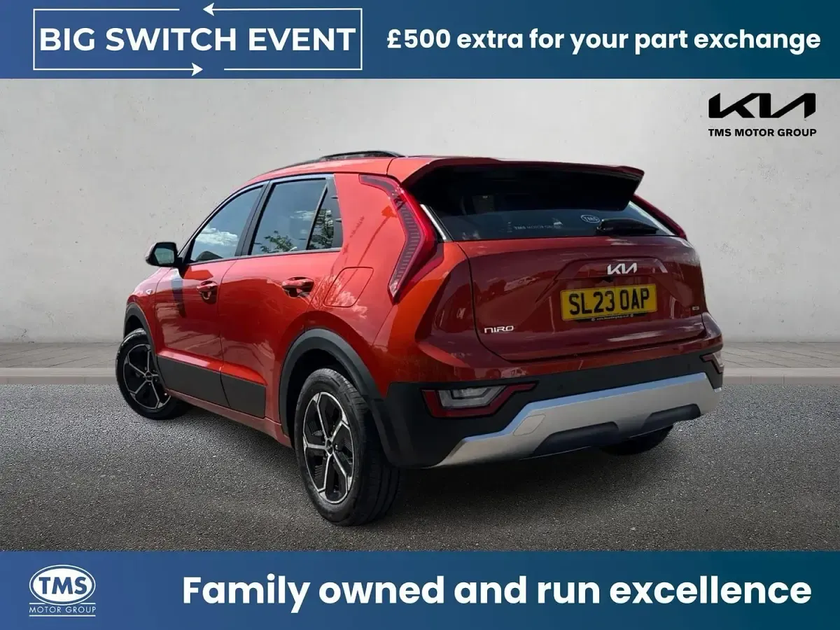 Used Kia Niro 139 HP (102 kW) 2023 Orange SUV
