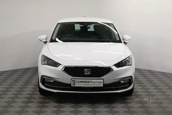 Used Seat Leon SE 110 HP (80 kW) 2023 White Hatchback