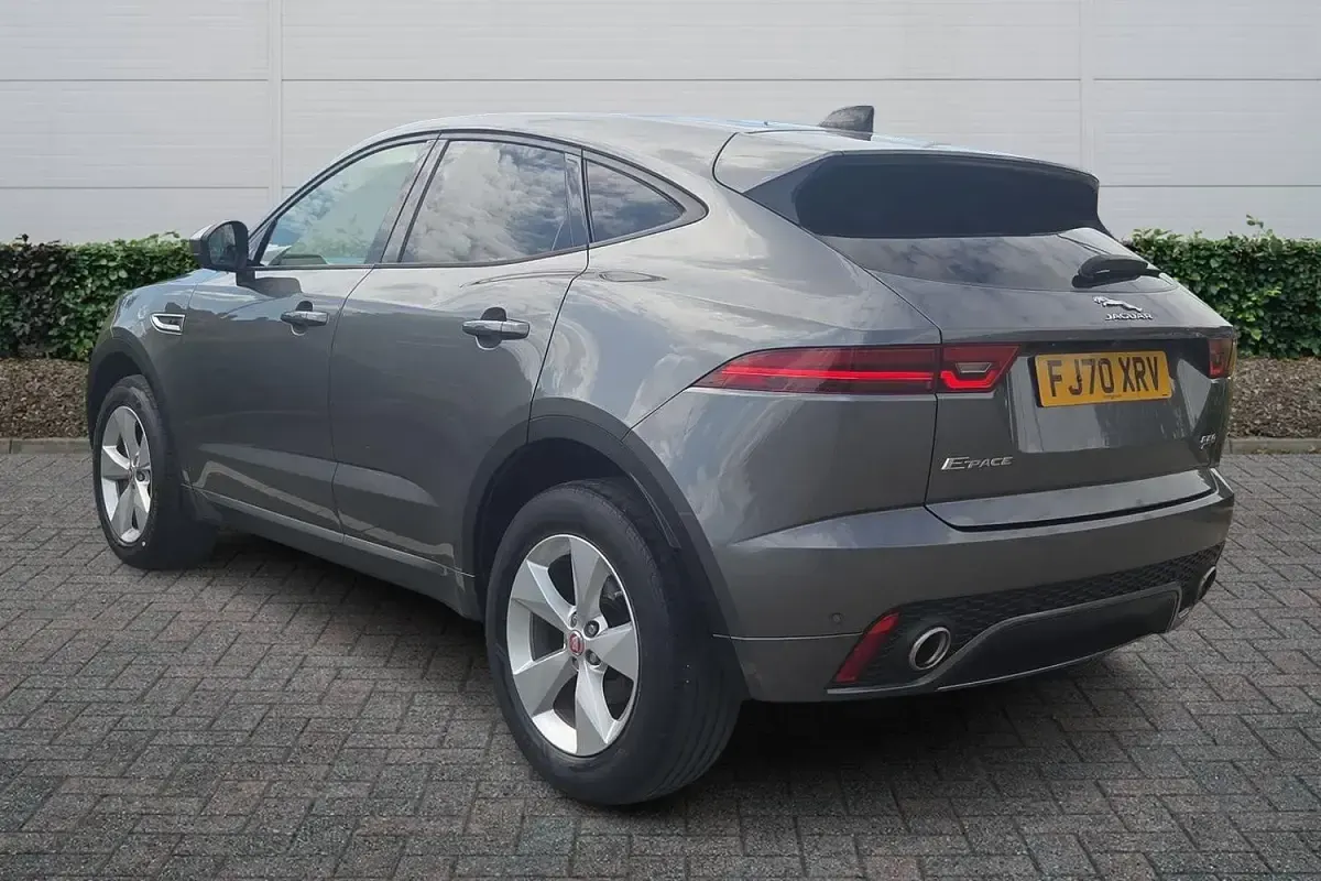 Begagnad Jaguar E-Pace R-Dynamic 2020 Grå SUV