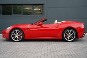 Used Ferrari California 460 HP (338 kW) 2010 Rosso corsa Cabriolet
