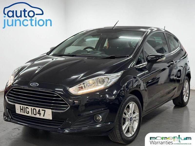 Used Ford Fiesta Zetec 82 HP (60 kW) 2016 Black Hatchback