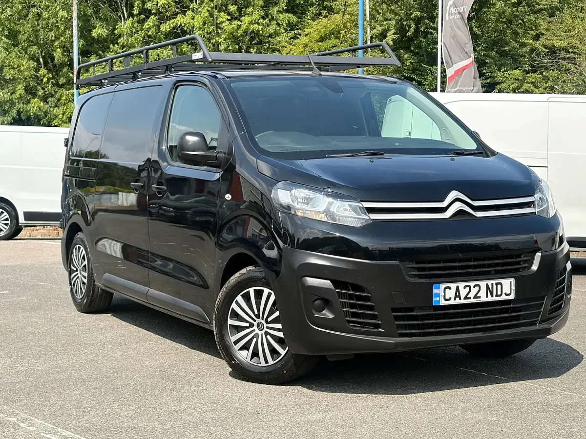 Used Citroën Dispatch 102 HP (75 kW) 2022 Black MPV