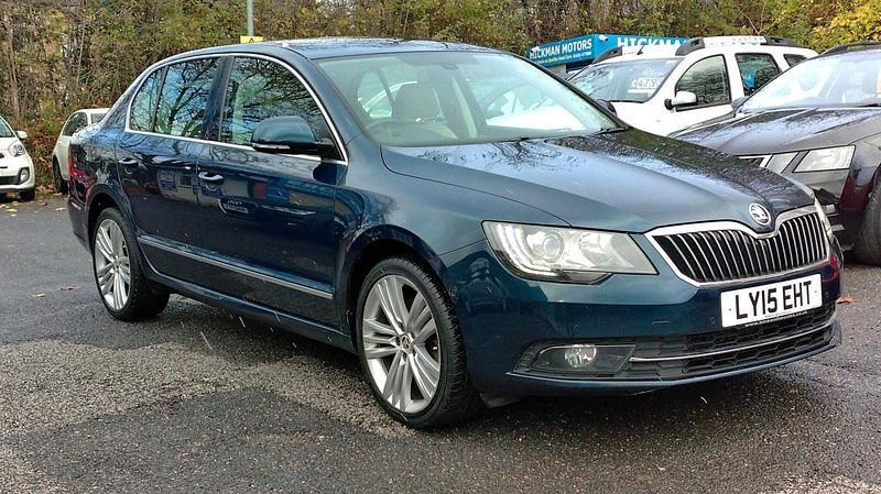 Used Skoda Superb Elegance 170 HP (125 kW) 2015 Blue Hatchback