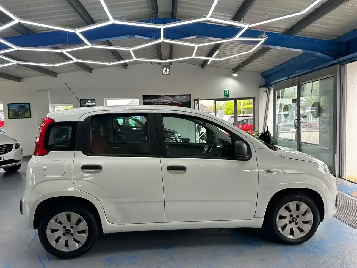 Used Fiat Panda Pop 69 HP (50 kW) 2014 White Hatchback