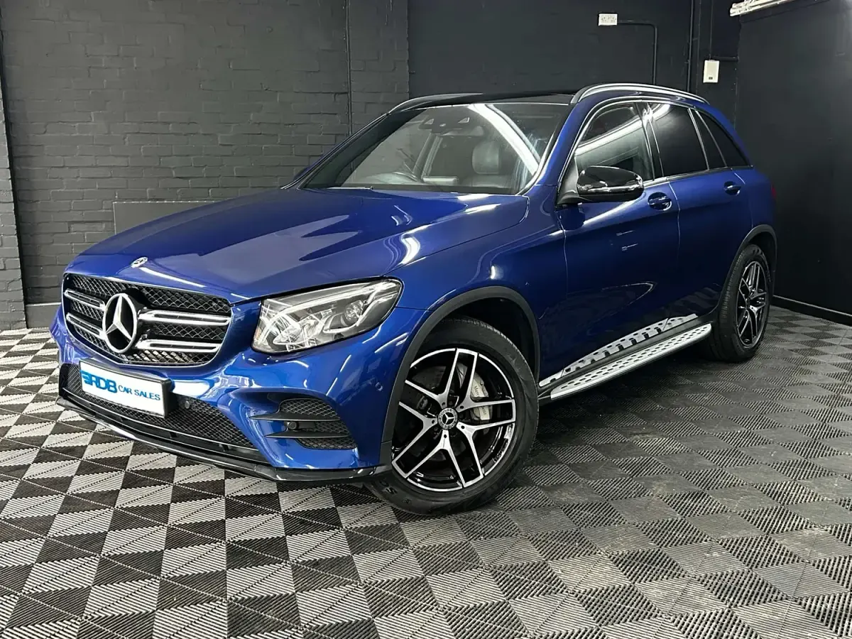 Used Mercedes GLC250 AMG 204 HP (150 kW) 2019 Blue Estate