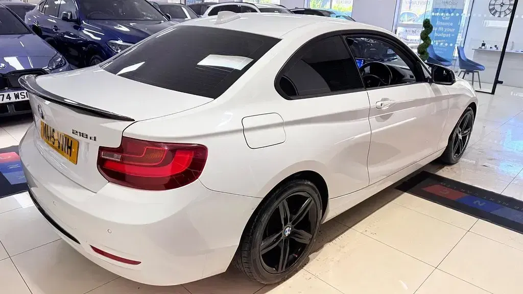 Used BMW 218 Sport Line 2015 White Coupe