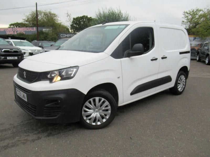 White Used 2021 Peugeot Partner MPV | £7,995 (Fair price) - Image 1/4