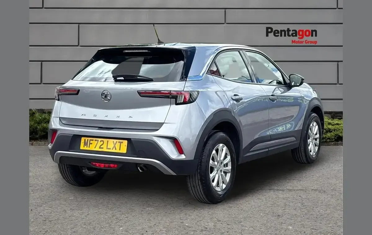 Used Vauxhall Mokka Design Edition 99 HP (72 kW) 2022 Grey SUV