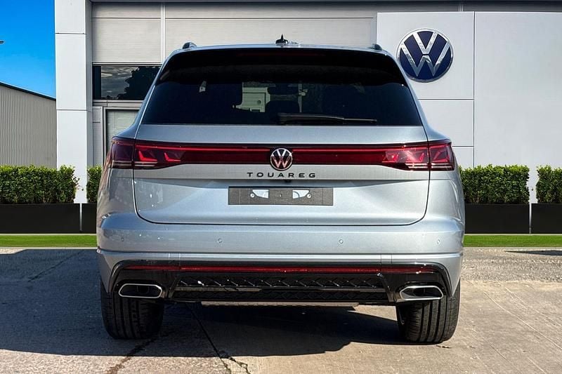 New VW Touareg Black Edition 2026 Silver SUV