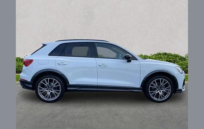 Used Audi Q3 Black Edition 150 HP (110 kW) 2025 White SUV