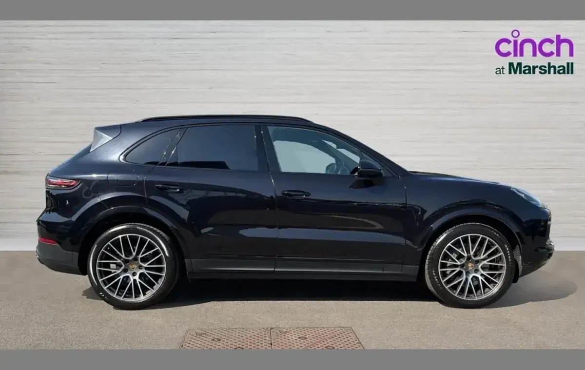 Used Porsche Cayenne S 434 HP (319 kW) 2020 Black SUV