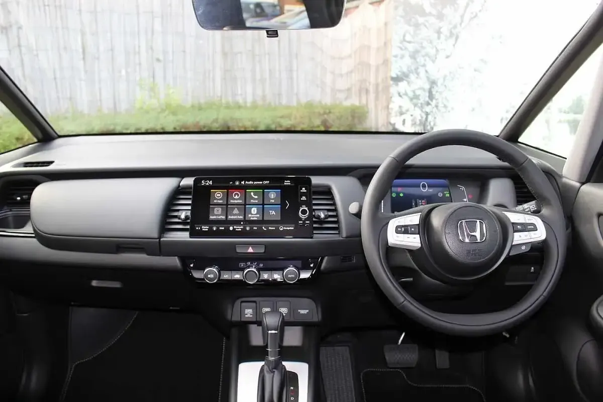 New Honda Jazz Advance 122 HP (89 kW) 2025 White Hatchback