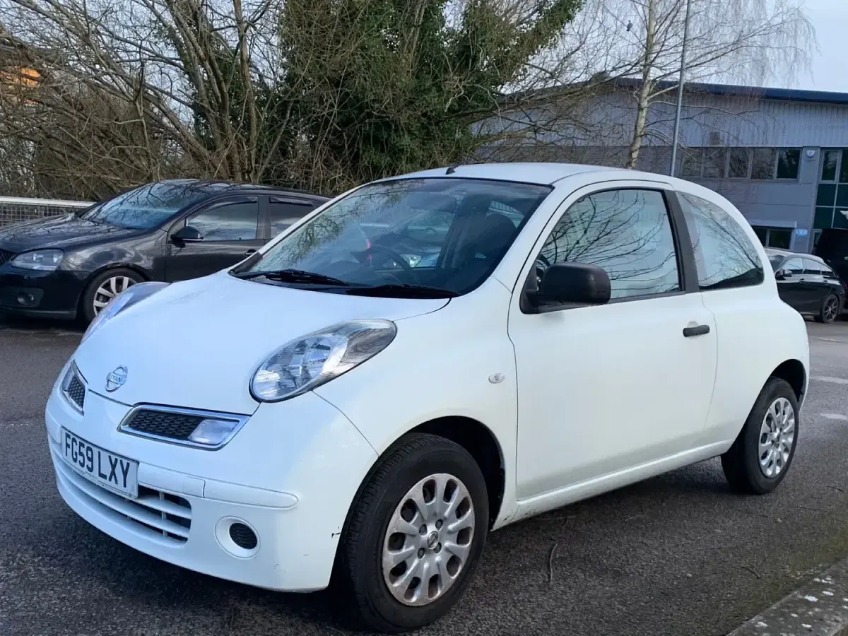 Używany Nissan Micra Visia 79 KM (58 kW) 2009 Biały Hatchback
