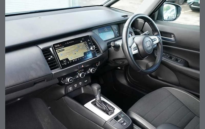 Used Honda Jazz Advance 122 HP (89 kW) 2024 White Hatchback