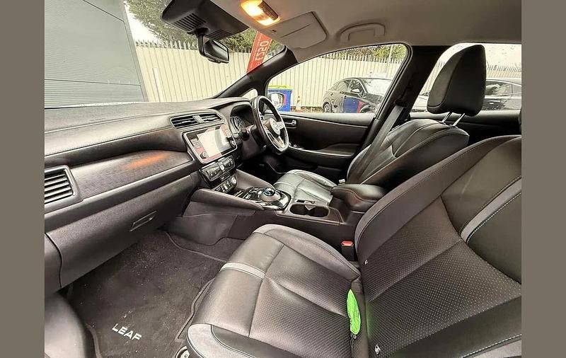 Used Nissan Leaf Tekna 110 kW (150 HP) 2019 Grey Hatchback