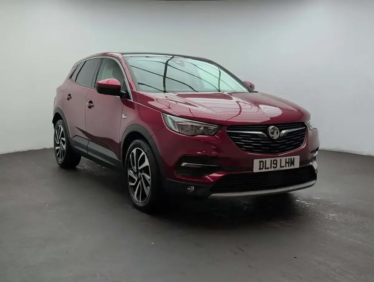 Used Vauxhall Grandland X Elite 130 HP (95 kW) 2019 Red SUV