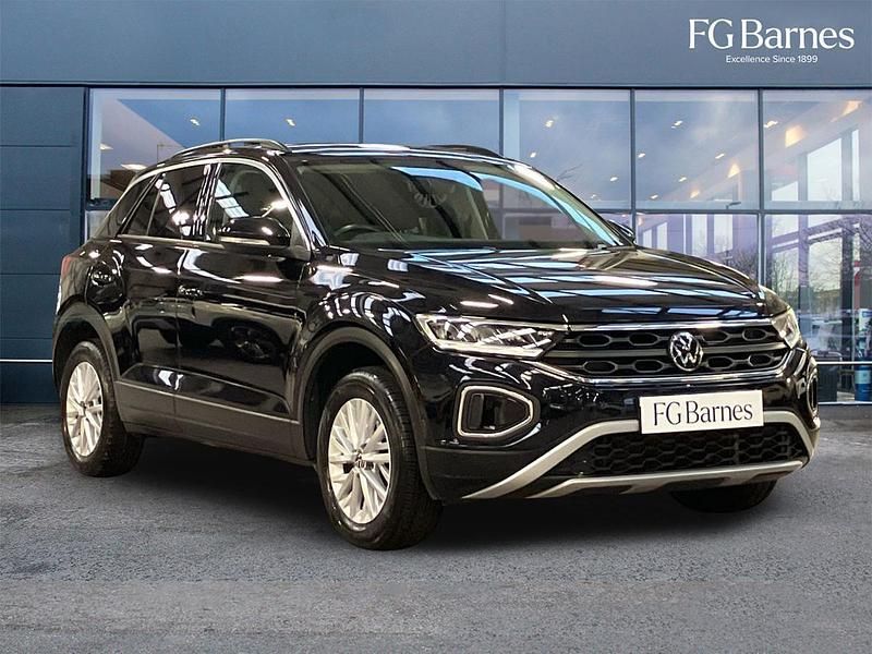 Black Used 2022 VW T-Roc Life SUV | £19,699 (Fair price) - Image 1/3