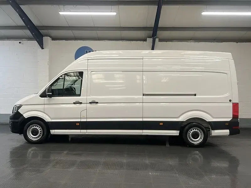 Used VW Crafter Trendline 140 HP (102 kW) 2023 White Van
