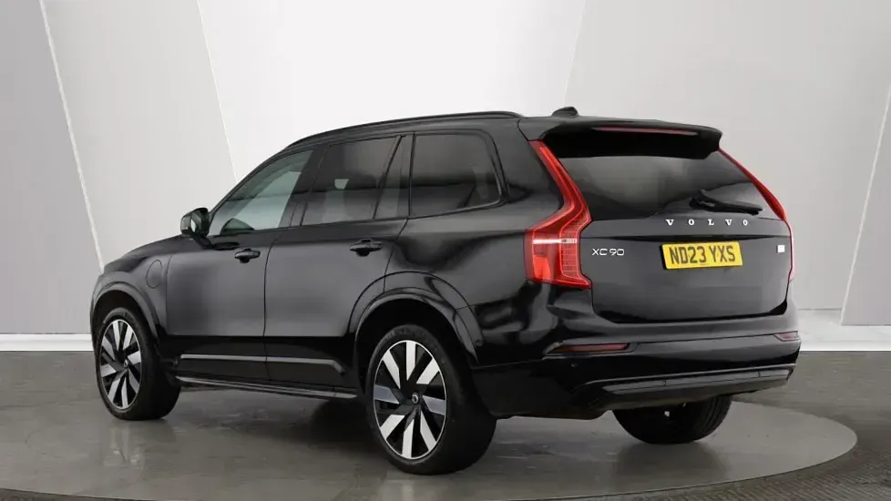 Used Volvo XC90 Plus 455 HP (334 kW) 2023 Metallic  onyx black SUV