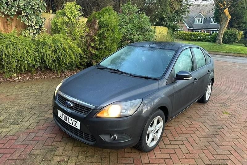 Used Ford Focus Zetec 2010 Grey Hatchback