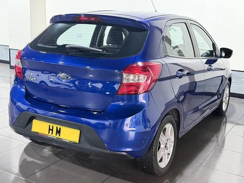 Used Ford Ka Plus Zetec 70 HP (51 kW) 2017 Blue Hatchback