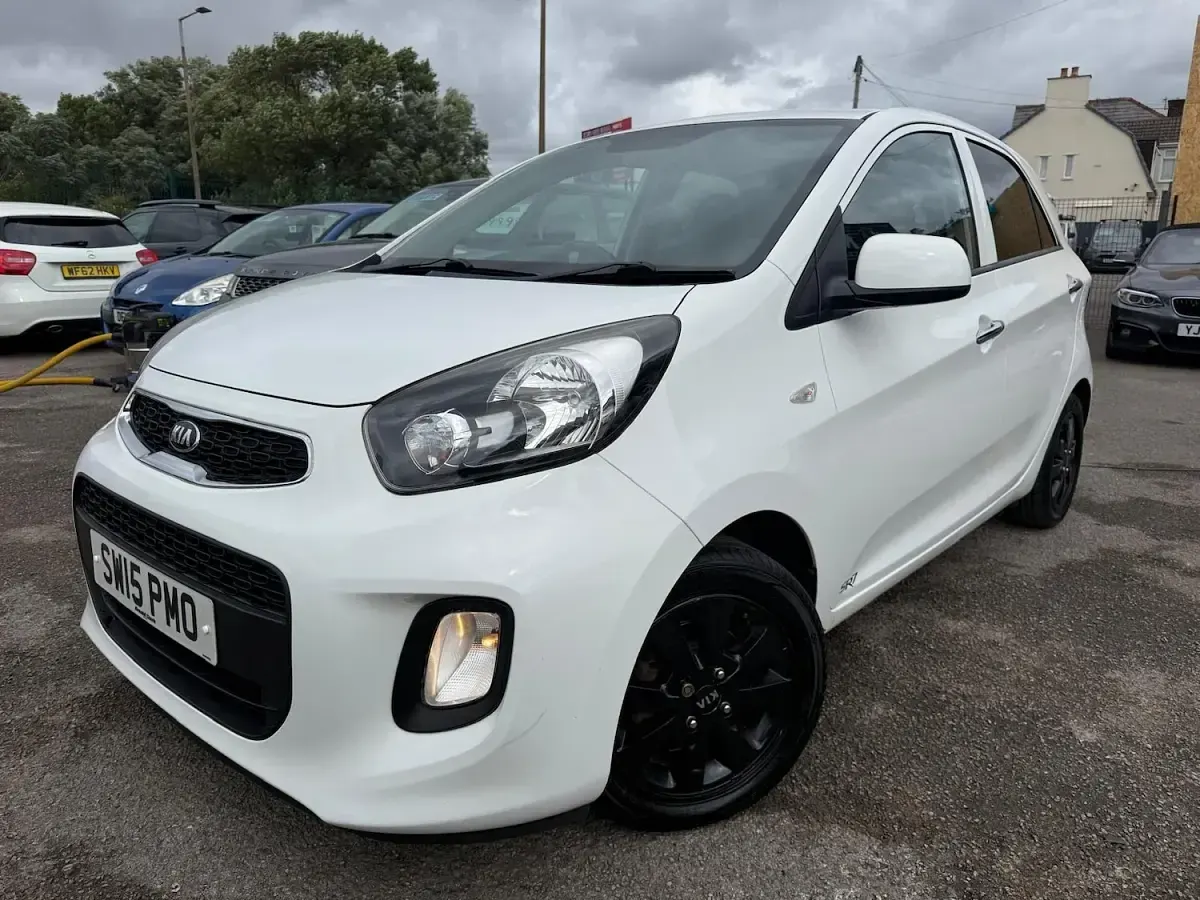 Used Kia Picanto 2015 White Hatchback