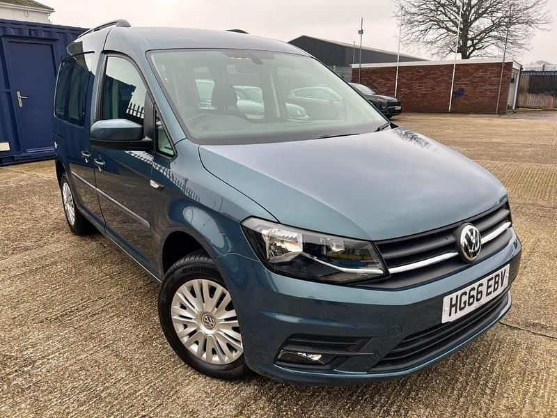 Used VW Caddy Life 101 HP (74 kW) 2016 Green MPV