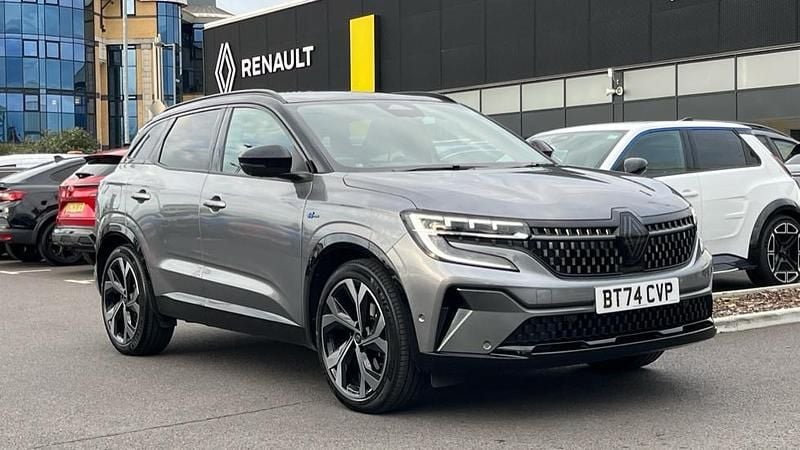 Twotone metallic shadow grey with diamond black roof Used 2024 Renault Austral Iconic Esprit Alpine SUV | £26,602 (Fair price) - Image 1/1