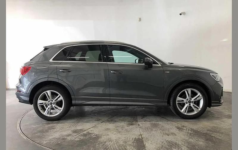 Used Audi Q3 S-Line 150 HP (110 kW) 2023 Grey SUV