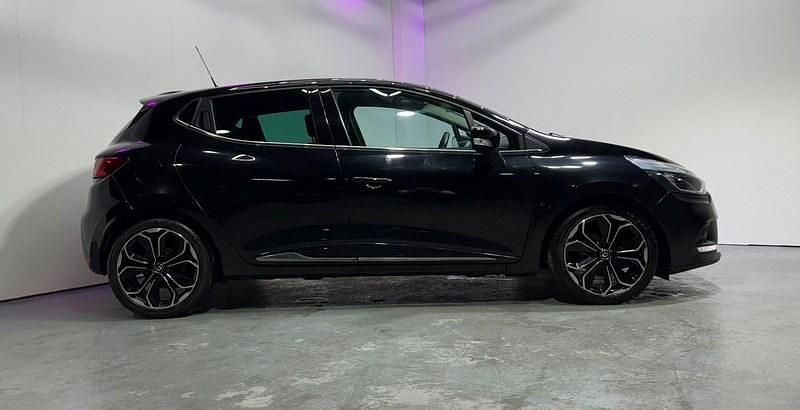 Used Renault Clio IV Iconic 90 HP (66 kW) 2019 Black Hatchback