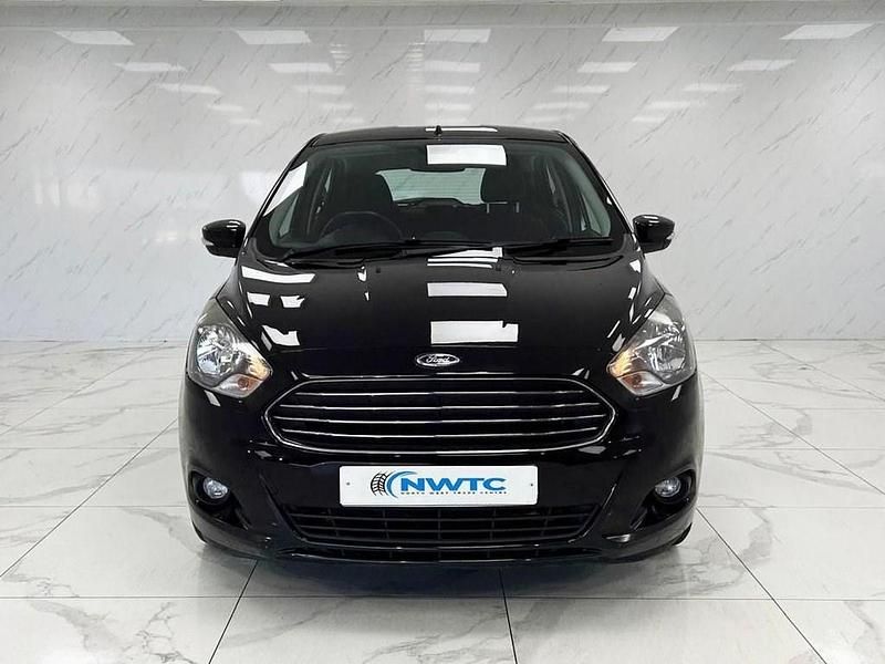 Used Ford Ka Plus Zetec 70 HP (51 kW) 2018 Black Hatchback