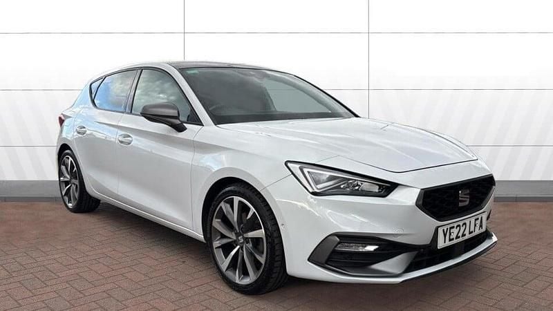 Used 2022 Seat Leon FR Sport Hatchback | £16,181 (Fair price) - Image 1/3