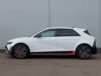 Used Hyundai Ioniq 478 kW (650 HP) 2024 White Hatchback