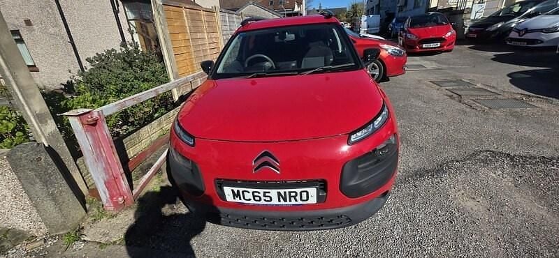 Used Citroën C4 Cactus Feel 82 HP (60 kW) 2016 Red Hatchback