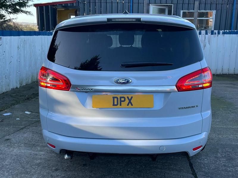 Używany Ford S-MAX Titanium X 163 KM (119 kW) 2015 Biały Minivan