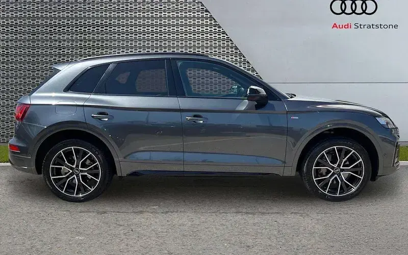 Used Audi Q5 Black Edition 204 HP (150 kW) 2023 Grey SUV