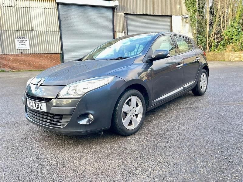 Used Renault Mégane III Dynamique 110 HP (80 kW) 2011 Grey Hatchback