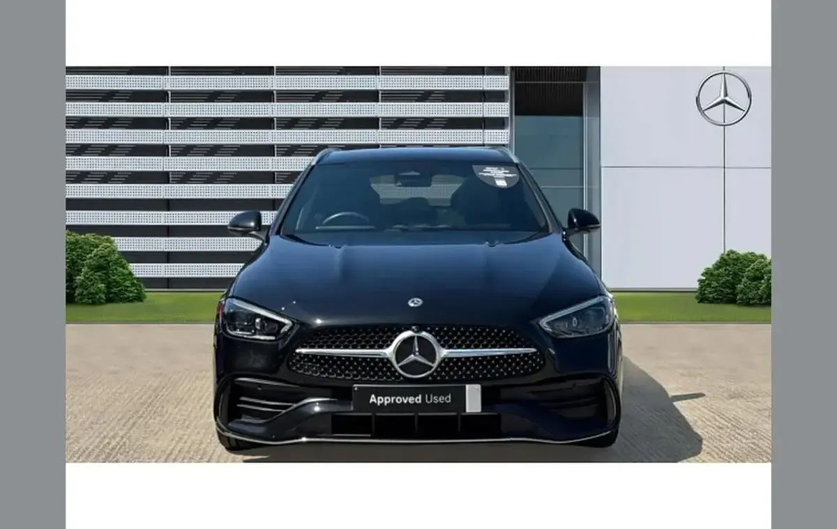 Used Mercedes C300 AMG Line Premium Plus 258 HP (189 kW) 2024 Black Estate