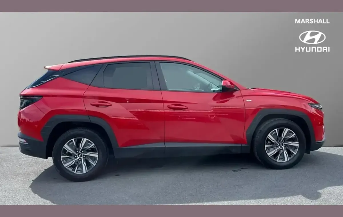 Usado Hyundai Tucson SE 230 HP (169 kW) 2022 Vermelho SUV